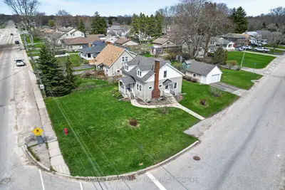 29 Rosemount Avenue, Port Colborne, On L3k 5p8