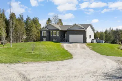 661 Pinery Road, Montague, On K7a 4s7
