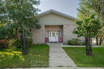 300 Main Street 8, Deseronto, On K0k 1x0