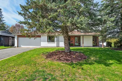 21 Lindhurst Crescent, South Of Baseline To Knoxdale, On K2g 0t8