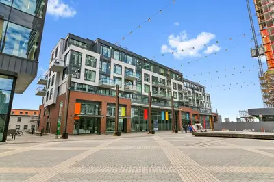 320 Miwate Private 207, West Centre Town, On K1r 0e1