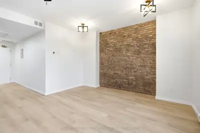 423 Richmond Street 303, London East, On N6a 3c8