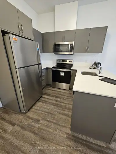 107 Roger Street 106, Waterloo, On N2j 0g2