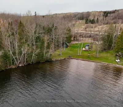 2 CEDAR Lane, Bonfield, ON P0H 1E0