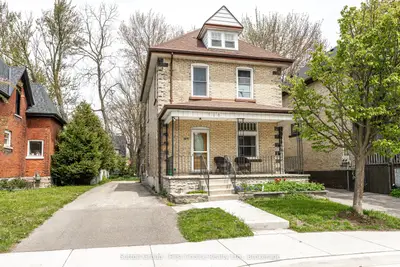 196 Albert Street, Stratford, On N5a 3k6