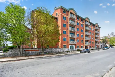 2 Bay Street 202, Kingston, On K7k 6t7