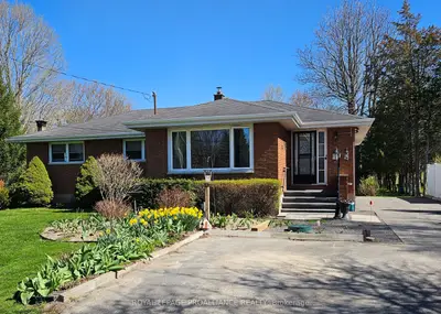 471 County Road 3 Road, Prince Edward County, On K8n 4z1