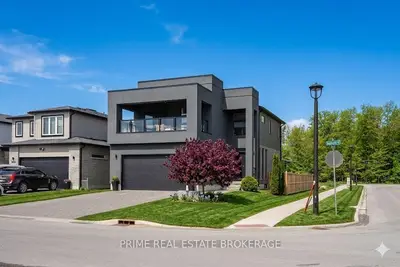 1577 Applerock Avenue, London North, On N6g 0x5