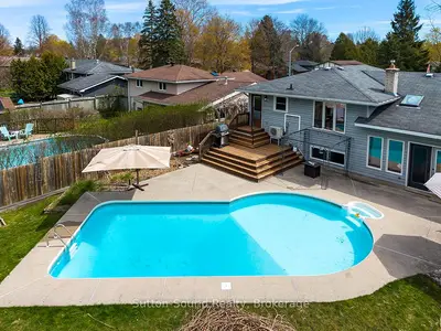 210 5th A Avenue W, Owen Sound, On N4k 6g8