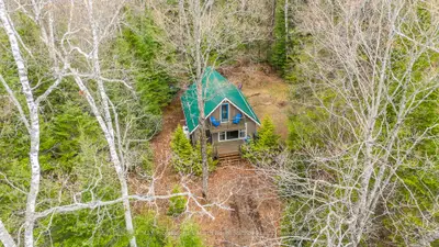 2041 Glamor Lake Road, Highlands East, On K0m 1r0
