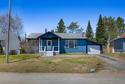 26 Great Oak Street, Highlands East, On K0l 1m0
