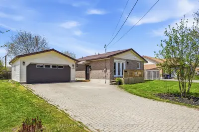 19 Caroline Street, Kawartha Lakes, On K9v 1t2