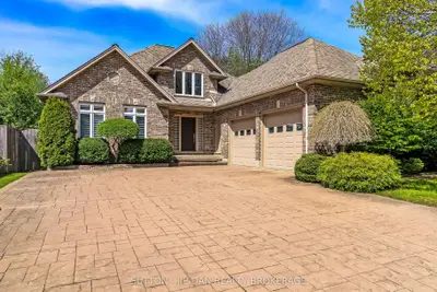 631 Whitehaven Crescent, London North, On N6g 4v4