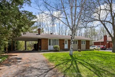 14 Kirkstall Avenue, South Of Baseline To Knoxdale, On K2g 3m5