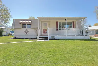 101 Shannon Boulevard, South Huron, On N0m 1t0