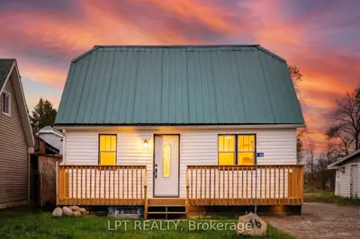 46 Young Street, Hastings Highlands, On K0l 2s0