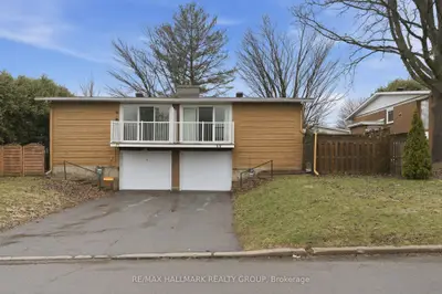 69 Woodmount Crescent, Cityview - Parkwoods Hills - Rideau Shore, On K2e 5p9