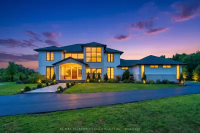 13791 Montrose Road, Niagara Falls, On L3b 5n7