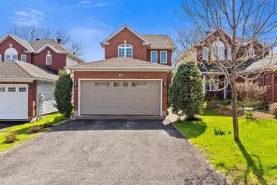 106 Bloomingdale Street, Carlington - Central Park, On K2c 4a4