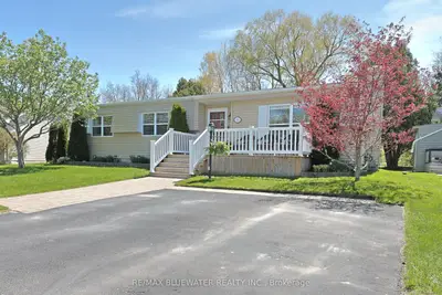 350 Shannon Boulevard, South Huron, On N0m 1t0