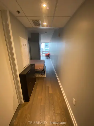 199 Slater Street 1605, Ottawa Centre, On K1p 0c8