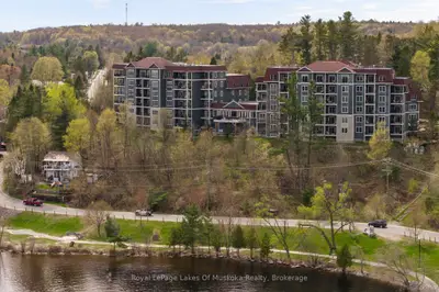 10 Kimberley Avenue 103, Bracebridge, On P1l 0a4