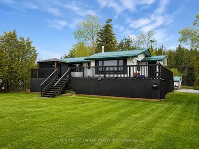 16 Evergreen Street, Kawartha Lakes, On K0l 2w0