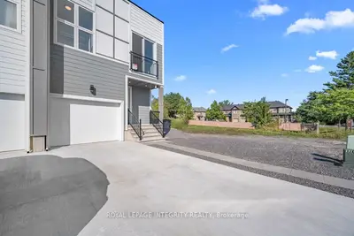 875 A&b Contour Street, Orleans - Convent Glen And Area, On K1w 0g6