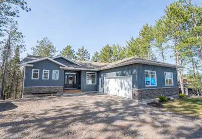 87 Oakridge Drive, East Ferris, On P0h 1k0