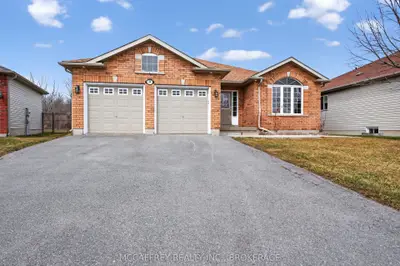 25 Kanvers Way, Greater Napanee, On K7r 3x6
