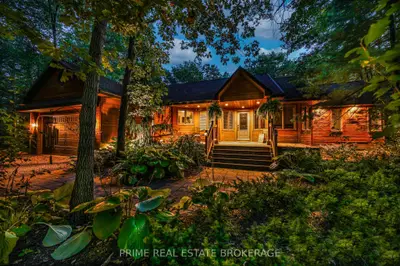 10219 Pinetree Drive, Lambton Shores, On N0m 1t0