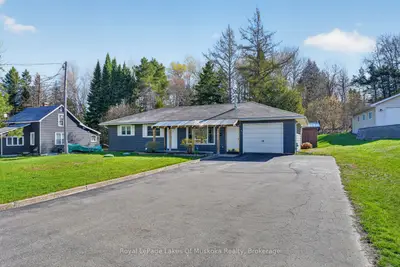 86 Ontario Street, Armour, On P0a 1c0