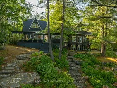 403 Henniger Road, Addington Highlands, On K0h 1k0