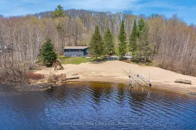 257 North Deer Lake Road, Huntsville, On P0b 1l0