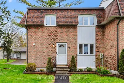 68 King Street 18, Stittsville - Munster - Richmond, On K0a 2z0