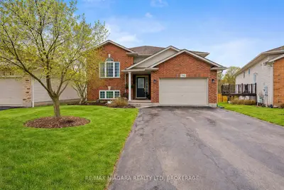 7852 Charnwood Avenue, Niagara Falls, On L2h 3e2