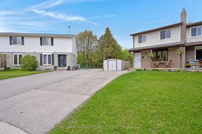 20 Ardoch Mews, Cambridge, On N1r 7t6