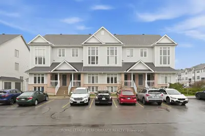 302 Galston Private, Orleans - Convent Glen And Area, On K1w 0g3