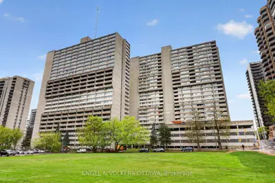530 Laurier Avenue W Ph5, Ottawa Centre, On K1r 7t1