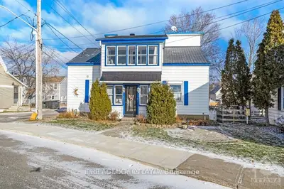 139 Reserve Street S B, Mississippi Mills, On K0a 1a0