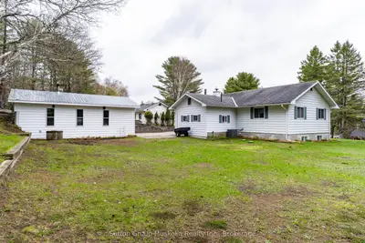 64 Spruce Drive, Huntsville, On P0b 1l0