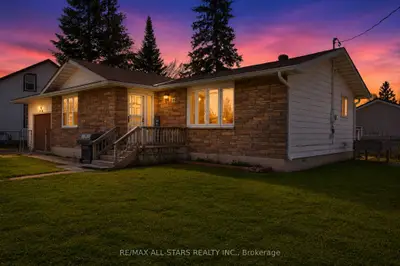 38 Elliot Street, Kawartha Lakes, On K0m 1n0