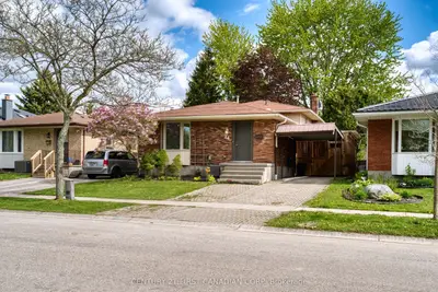 24 Blanchard Crescent, London North, On N6g 4e2
