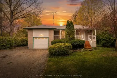 16 Manvers Drive, Kawartha Lakes, On L0b 1k0