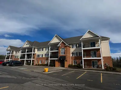 312 Spillsbury Drive 104, Peterborough, On K9k 0b6