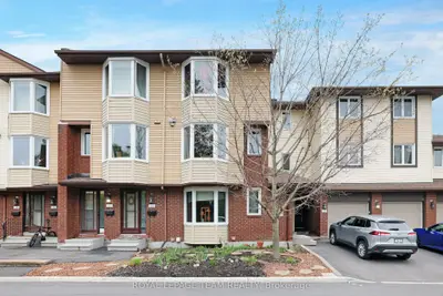 216 Steenbakkers Private, Hunt Club - South Keys And Area, On K1t 3e2