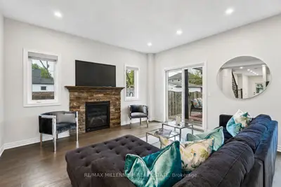 24b Greenwood Avenue, St. Catharines, On L2p 1x6