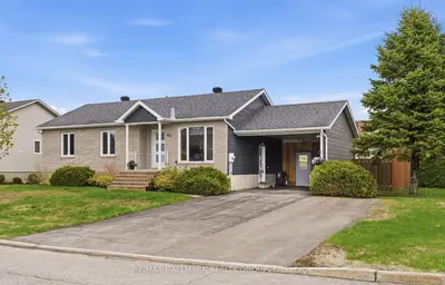 60 Richard Street, Alfred And Plantagenet, On K0b 1a0