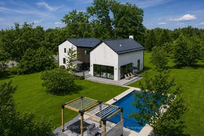 2468 County Road 15, Prince Edward County, On K0k 2w0
