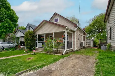 9 Sydenham Street, Woodstock, On N4s 7b3